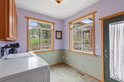 8683 Wagner Creek Road Talent OR 97540