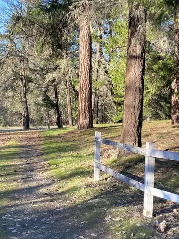 845 Hyde Park Road Grants Pass OR 97527