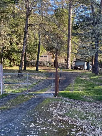 845 Hyde Park Road Grants Pass OR 97527