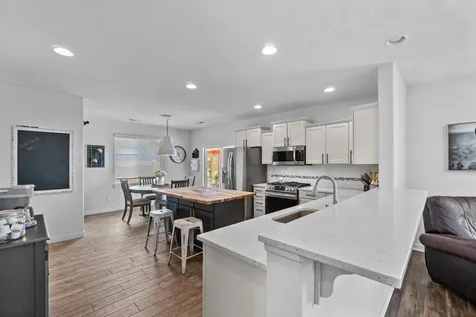 4412 SW Umatilla Avenue Redmond OR 97756