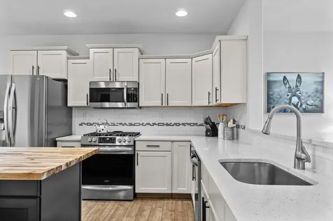 4412 SW Umatilla Avenue Redmond OR 97756