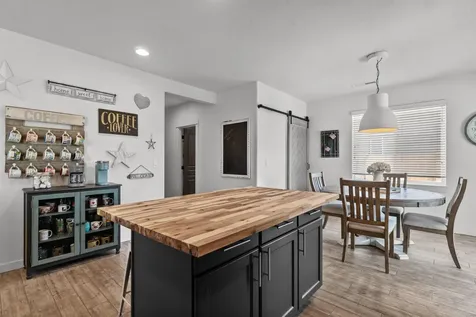 4412 SW Umatilla Avenue Redmond OR 97756