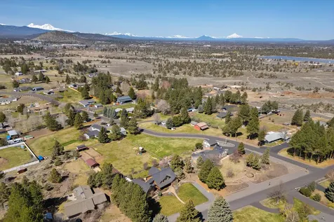 61939 Dobbin Road Bend OR 97702