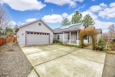 781 Silver Creek Drive Central Point OR 97502