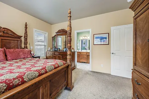 781 Silver Creek Drive Central Point OR 97502