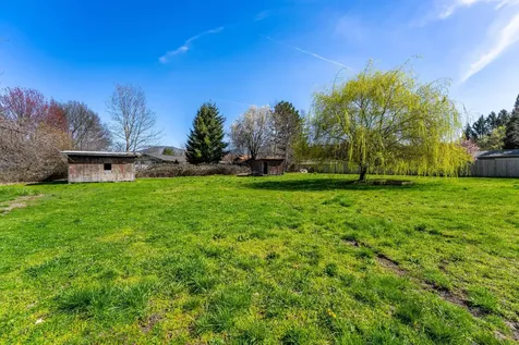 1881 Regina Way Grants Pass OR 97527