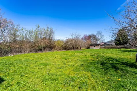 1881 Regina Way Grants Pass OR 97527