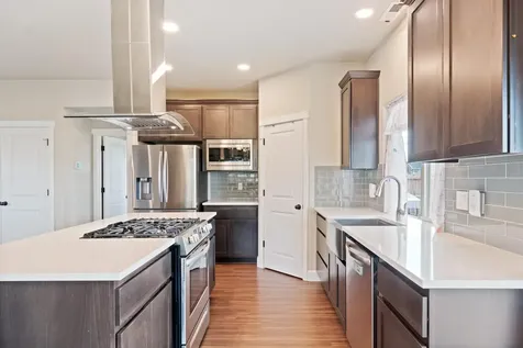 2869 NW 23rd Street Redmond OR 97756