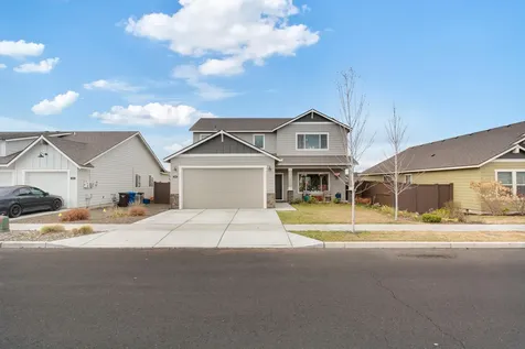 2869 NW 23rd Street Redmond OR 97756