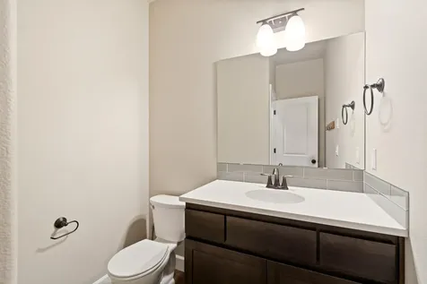 2869 NW 23rd Street Redmond OR 97756