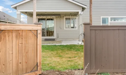 2869 NW 23rd Street Redmond OR 97756