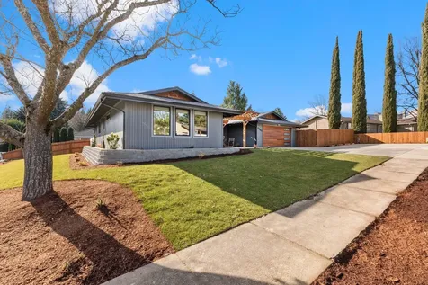 2784 Honor Drive Medford OR 97504