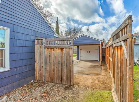 827 Palm Street Medford OR 97501