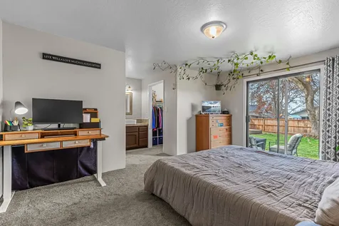 2671 Snowcrest Drive Medford OR 97504