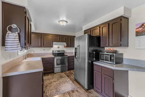 2671 Snowcrest Drive Medford OR 97504