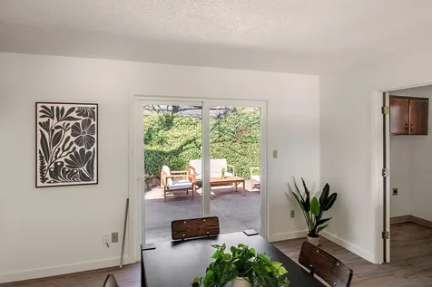 382 Cherry Lane Ashland OR 97520