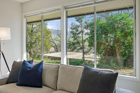 382 Cherry Lane Ashland OR 97520