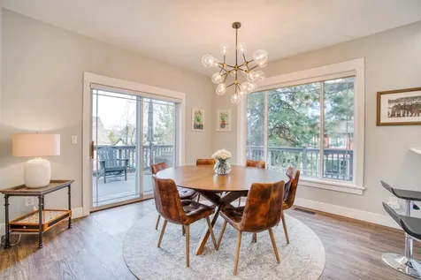566 NW Greyhawk Avenue Bend OR 97703
