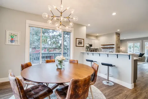 566 NW Greyhawk Avenue Bend OR 97703