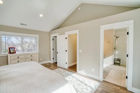 566 NW Greyhawk Avenue Bend OR 97703