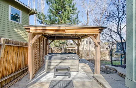 566 NW Greyhawk Avenue Bend OR 97703