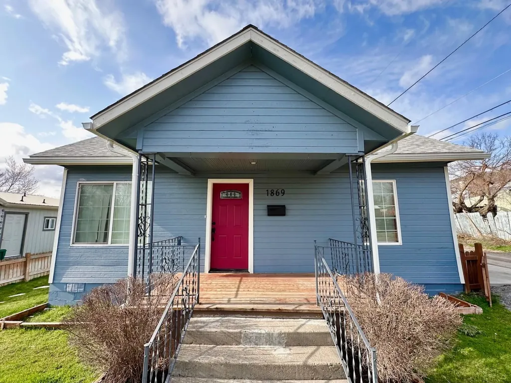 1869 Manzanita Street Klamath Falls OR 97601