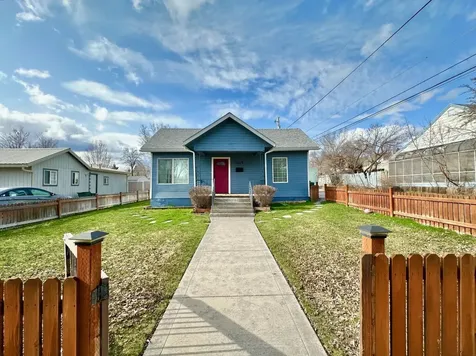 1869 Manzanita Street Klamath Falls OR 97601