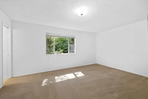 1836 W Schutzwohl Lane Grants Pass OR 97527