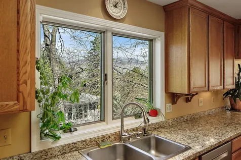 510 Guthrie Street Ashland OR 97520