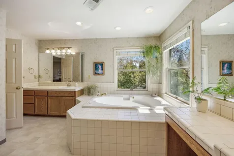 510 Guthrie Street Ashland OR 97520