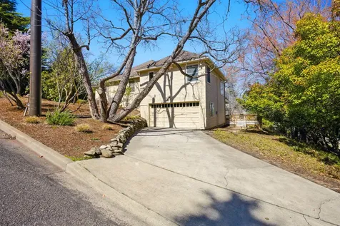 510 Guthrie Street Ashland OR 97520