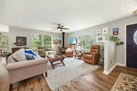 4160 New Hope Road Grants Pass OR 97527