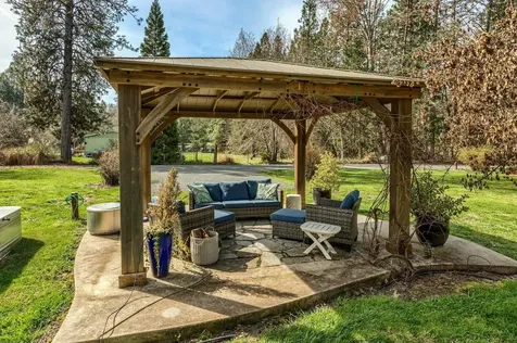 4160 New Hope Road Grants Pass OR 97527