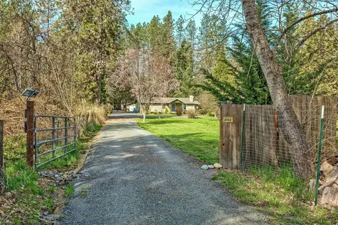 4160 New Hope Road Grants Pass OR 97527