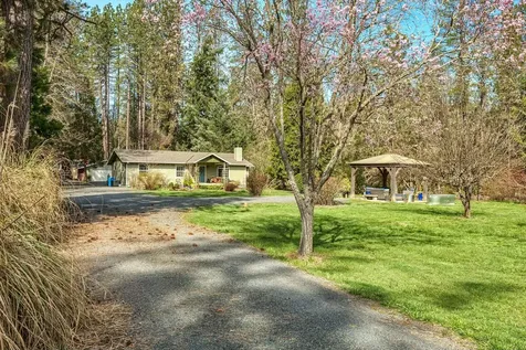 4160 New Hope Road Grants Pass OR 97527