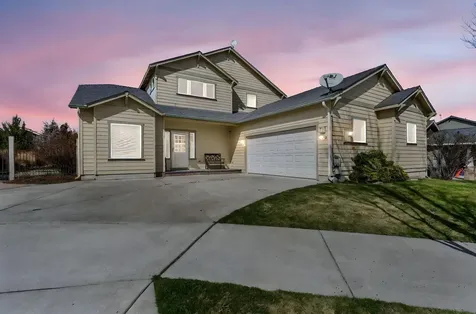 418 NE Petal Court Madras OR 97741
