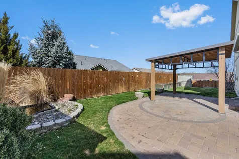 418 NE Petal Court Madras OR 97741