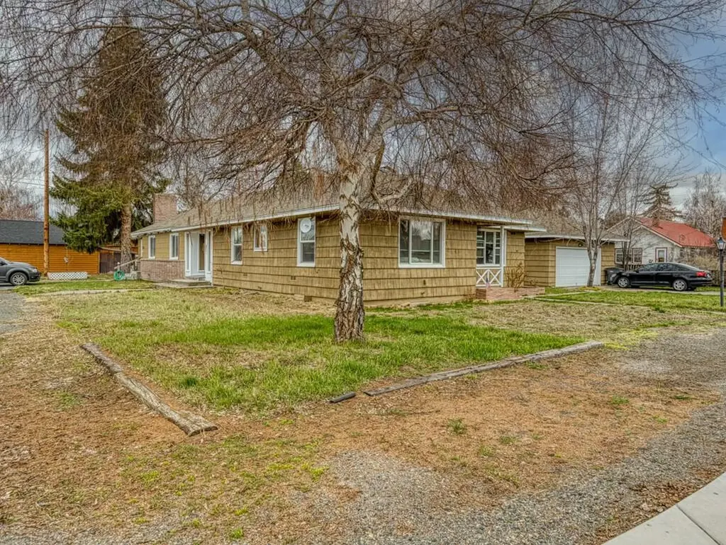 425 W 1st Street Merrill OR 97633
