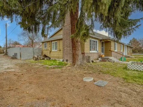 425 W 1st Street Merrill OR 97633