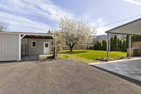 1725 Cloverlawn Drive Grants Pass OR 97527