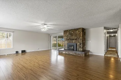 1725 Cloverlawn Drive Grants Pass OR 97527
