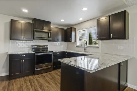 1725 Cloverlawn Drive Grants Pass OR 97527