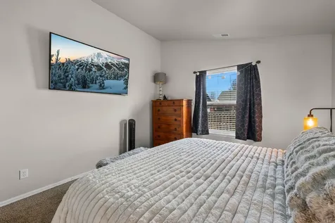 3409 SW Juniper Avenue Redmond OR 97756