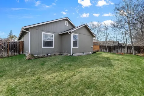3409 SW Juniper Avenue Redmond OR 97756