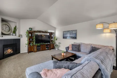 3409 SW Juniper Avenue Redmond OR 97756