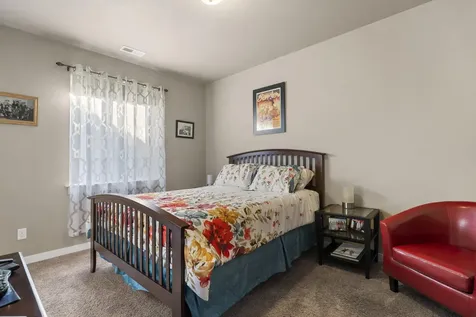 2344 NW Glen Oak Avenue Redmond OR 97756