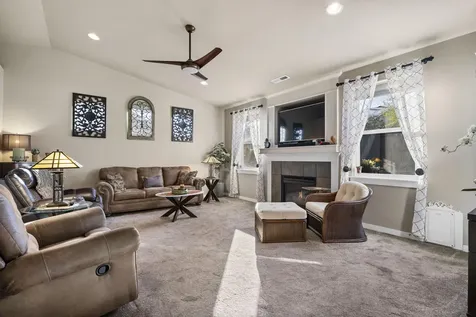 2344 NW Glen Oak Avenue Redmond OR 97756
