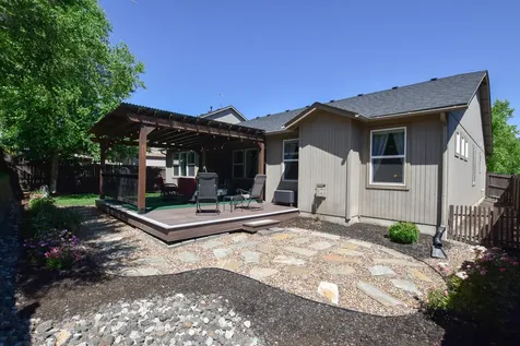 2344 NW Glen Oak Avenue Redmond OR 97756