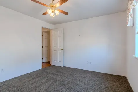 2236 Martin Drive Medford OR 97501