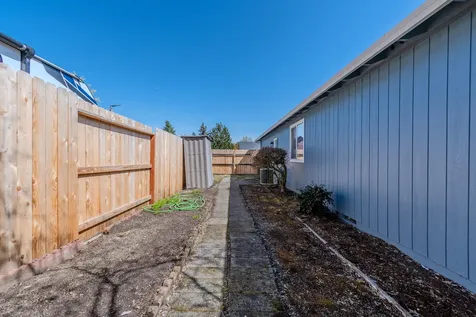 2236 Martin Drive Medford OR 97501